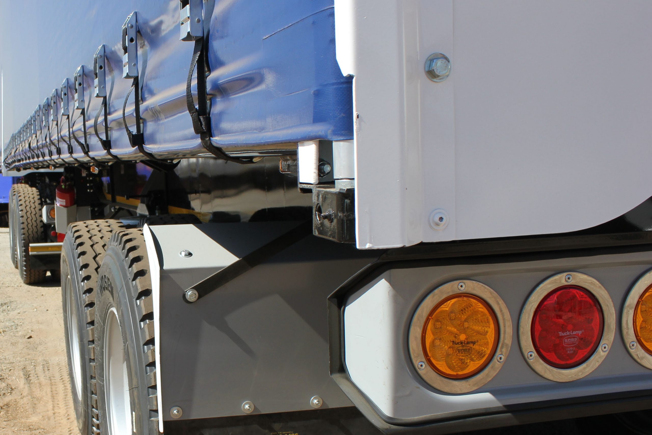 Tautliner Link - Image 3