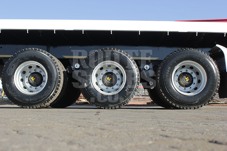 Flatdeck Semi - Image 2