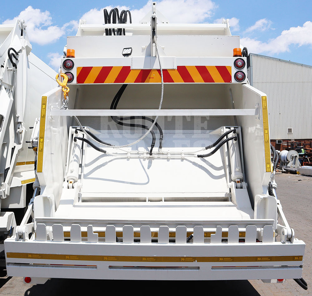 20m³ / 22m³ Gigapack Compactor - Image 2
