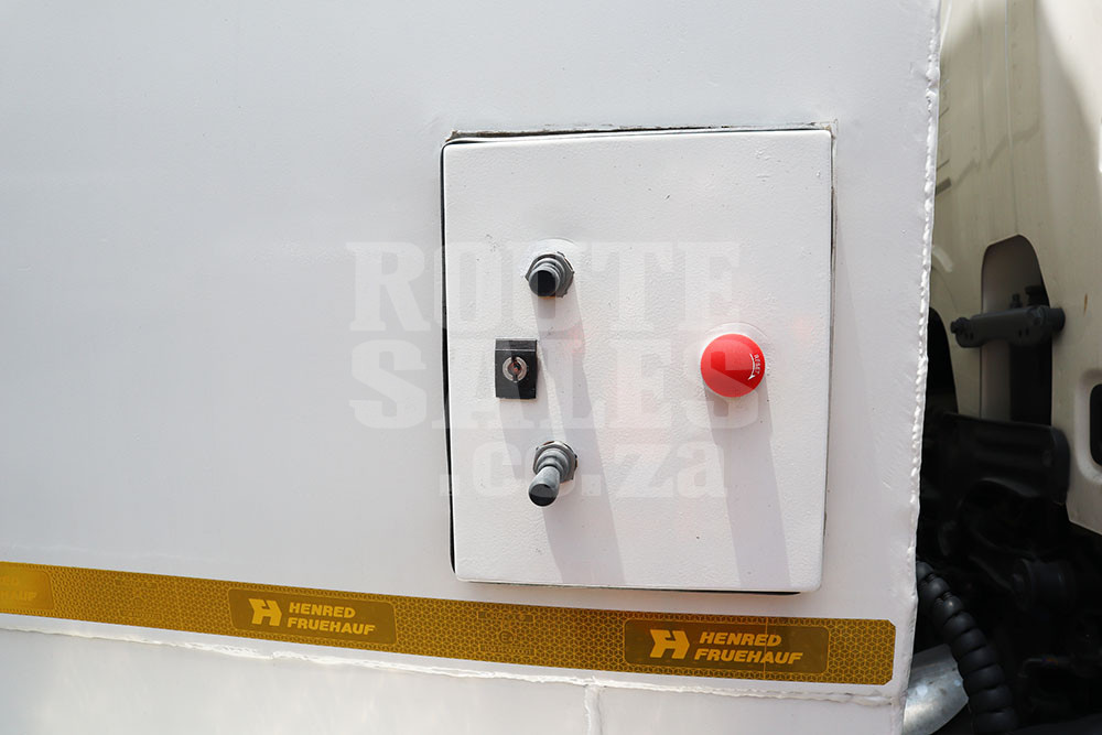 20m³ / 22m³ Gigapack Compactor - Image 6